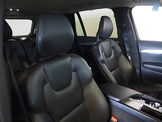 SUV Volvo XC90 9 av 28