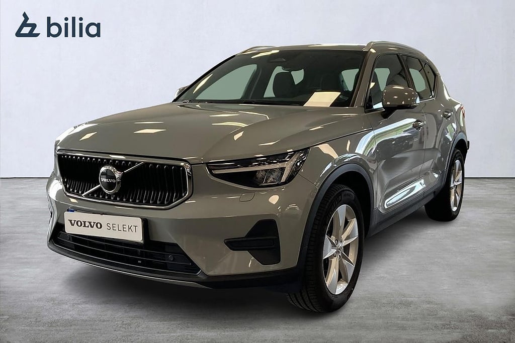 Volvo XC40 B4 FWD Bensin Core | Navigation | Förarstöd