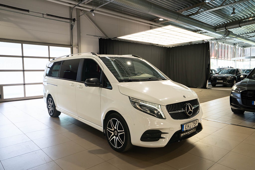 Mercedes-Benz V 300d 4M AMG 7-sits X-LÅNG EL-DÖRR BUR LÄDER D-VÄRM MOMS