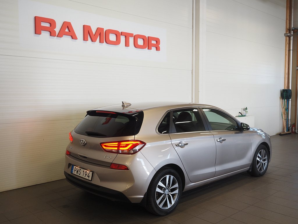 Hyundai i30 1.4 T-GDi 140hk Premium Navi M-Värm Kamera 2018