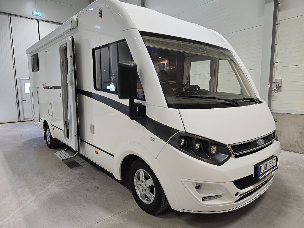 Adria Sonic I 600 SL *Långbäddar *Sänksäng *3200 mil