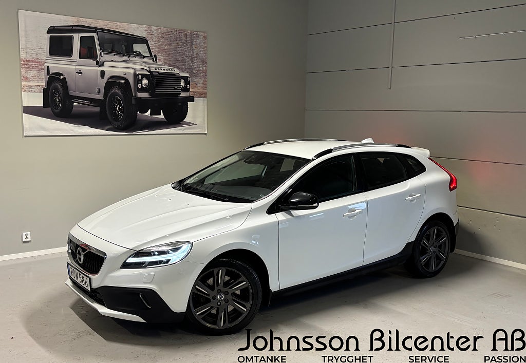 Volvo V40 Cross Country D4 Geartronic Business Summum 1 ägare Gps Keyless 190hk
