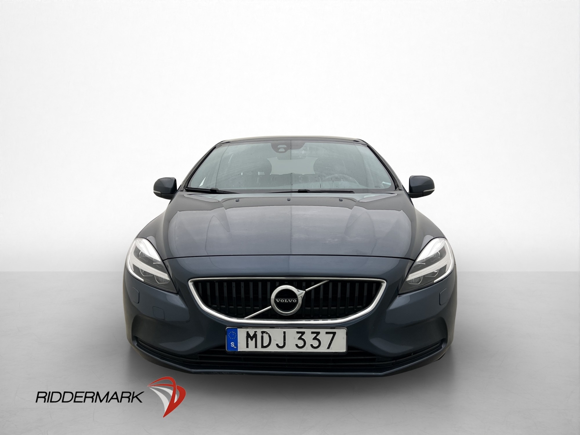 Volvo V40 D3 150hk Business Advanced 2018, bild 2/66