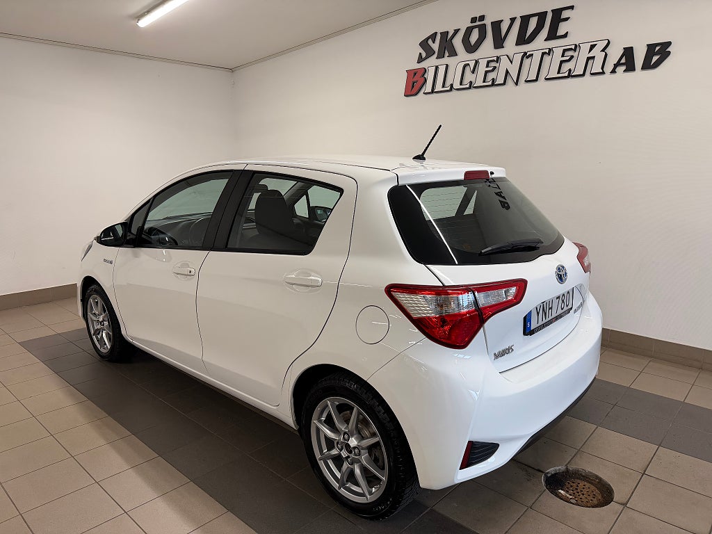 Toyota Yaris 2018 - miniatyr 3