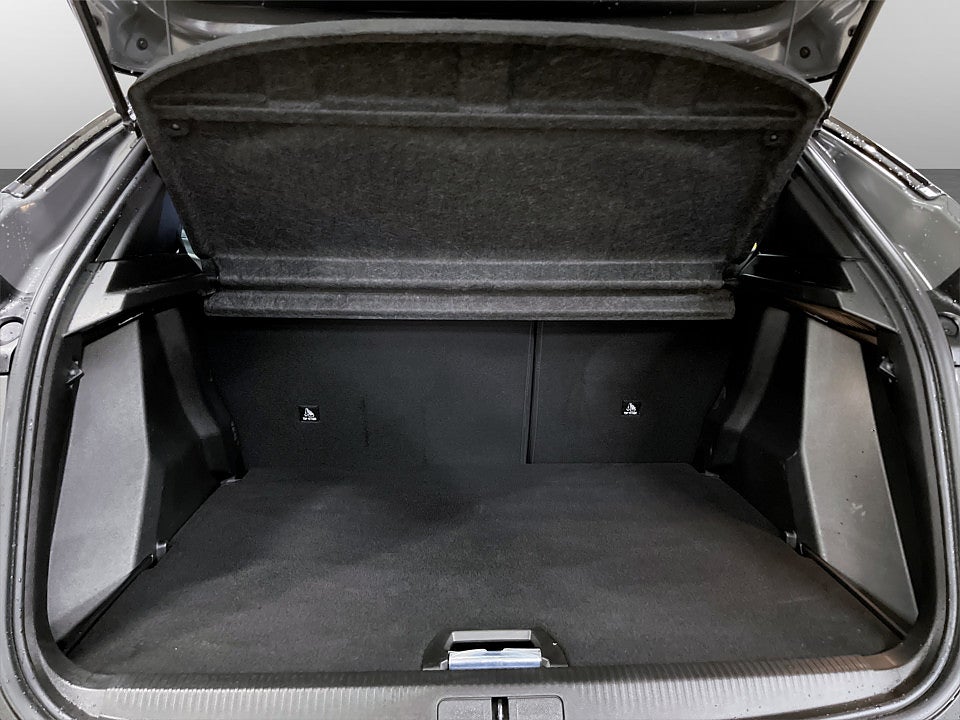 Bild på Peugeot 2008 GT 1.2 PT 130hk Aut B-KAMERA CARPLAY