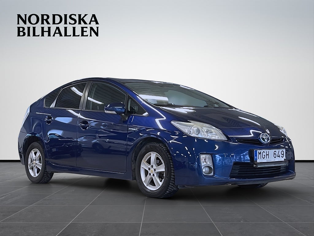 Toyota Prius Hybrid CVT Nyservad