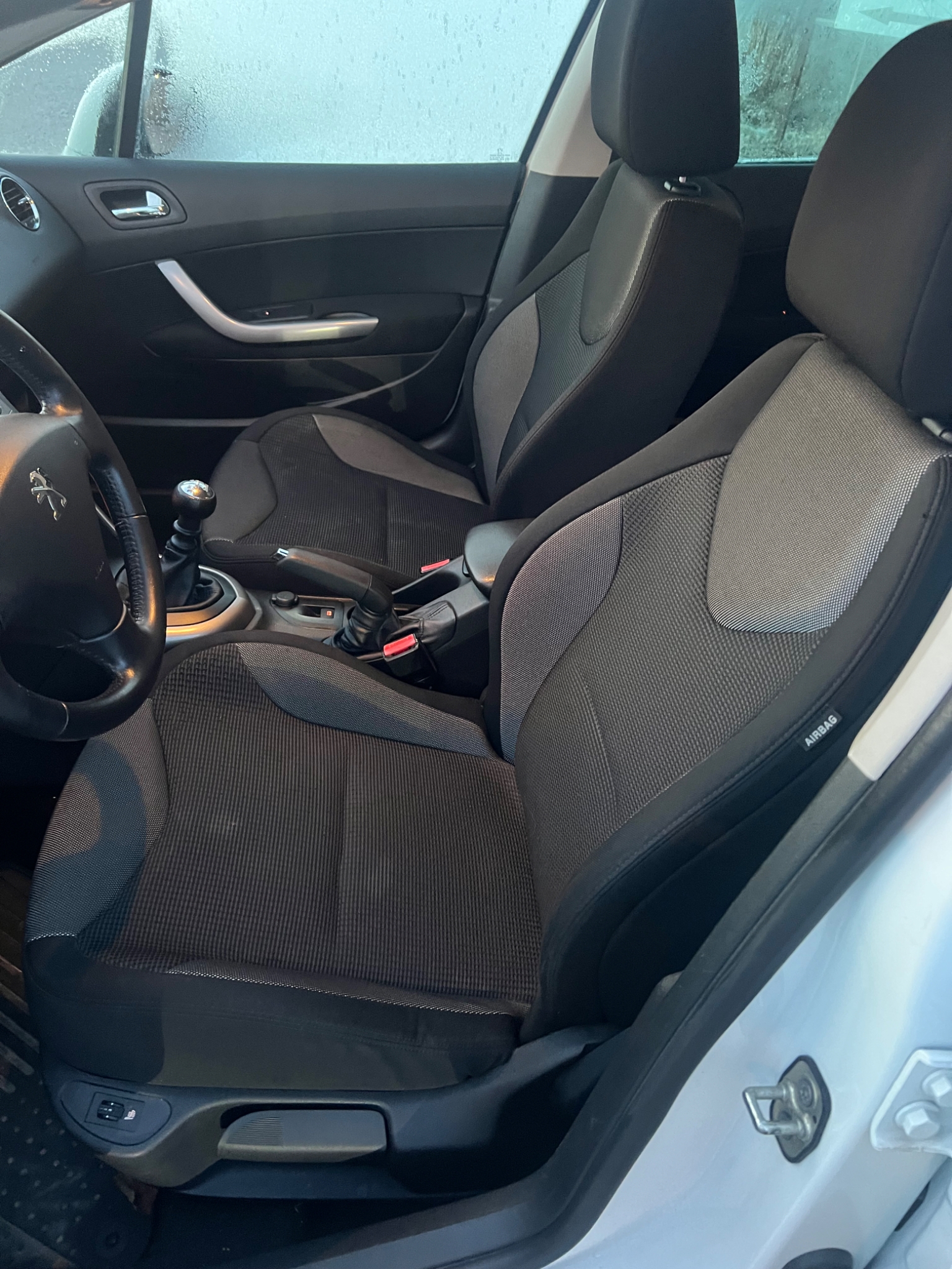 Peugeot 308 2011, bild 7/39
