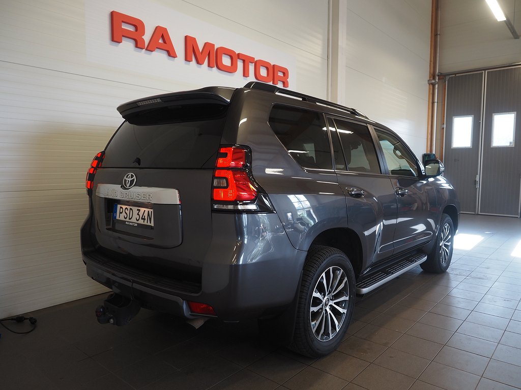 Toyota Land Cruiser 2.8 D-4D 4WD 7-sits Premium D-Värm Drag 2023