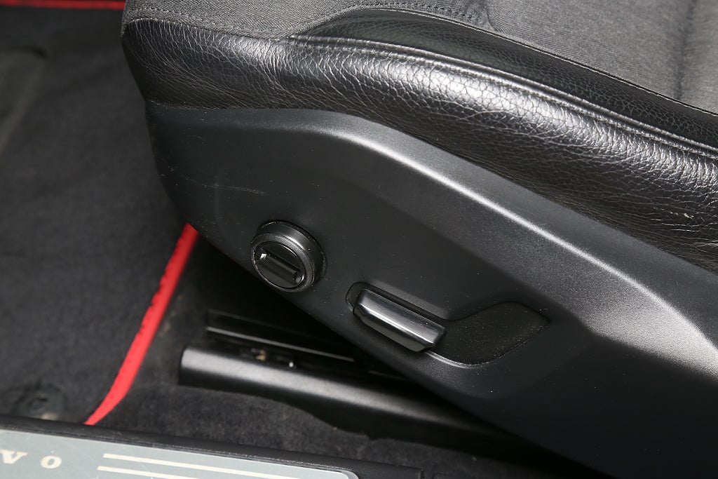 Volvo V90 Cross Country D5 AWD 235hk Adv Edition Aut Navi Kamera VOC Drag