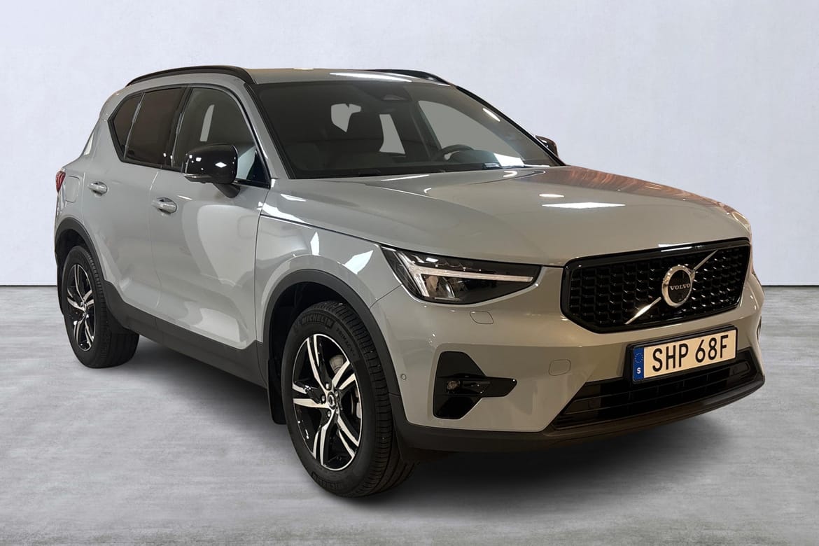 Volvo XC40 B3 Plus Dark 2025, bild 6/10