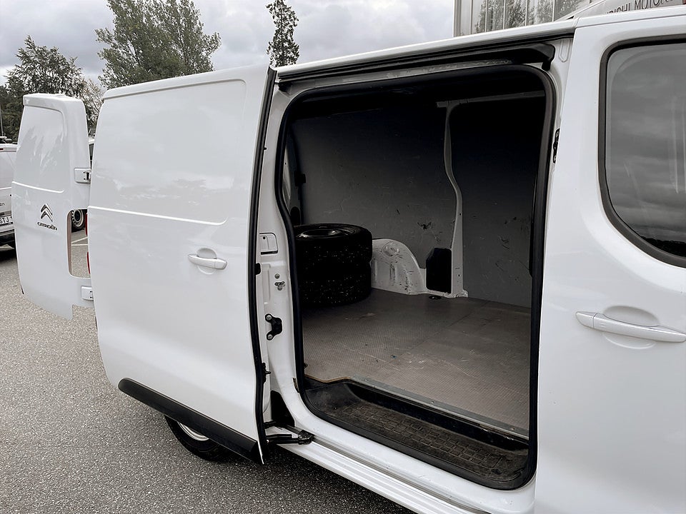 Bild på Citroën Jumpy Business Premium 2.0 BHDi 145hk Aut L3 WEBASTO B-KAMERA