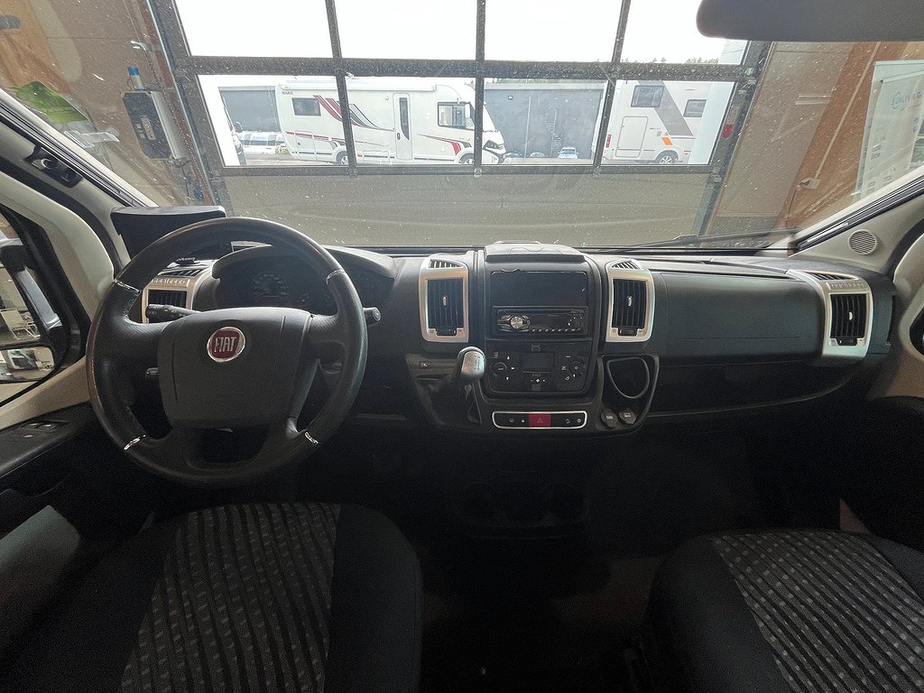 Carthago Malibu / Automat 150hk / Under 6m / B-kort - Carthago