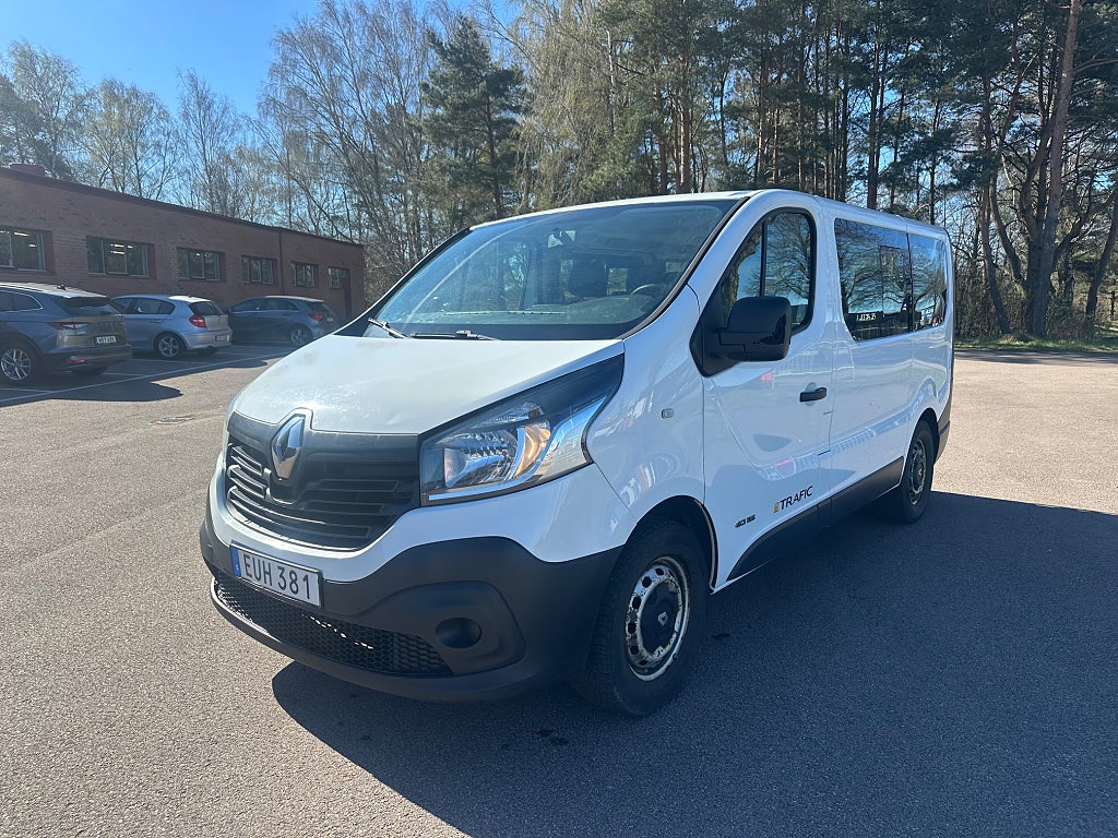 Renault Trafic 1.6 dCi 9-Sits | Kamkedja | Drag | Minibuss