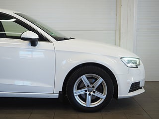 Halvkombi Audi A3 8 av 20