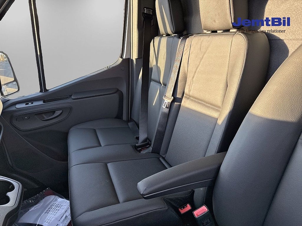 Mercedes-Benz Sprinter 2026 - miniatyr 10