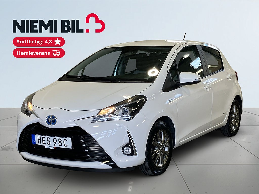 Toyota Yaris Hybrid e-CVT Active Värmare Kamera ISOFIX S&V-hjul