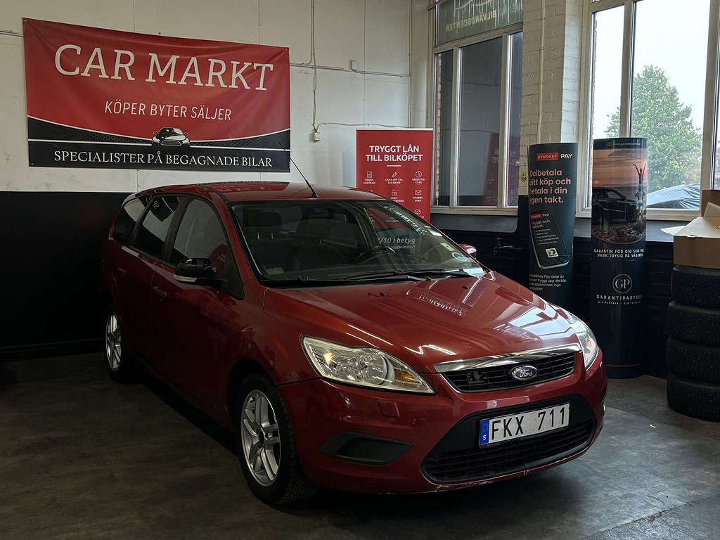 Ford Focus Kombi 1.8 Flexifuel Titanium, Trend Ny-bes