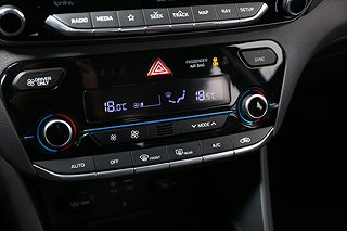 Halvkombi Hyundai IONIQ 19 av 25