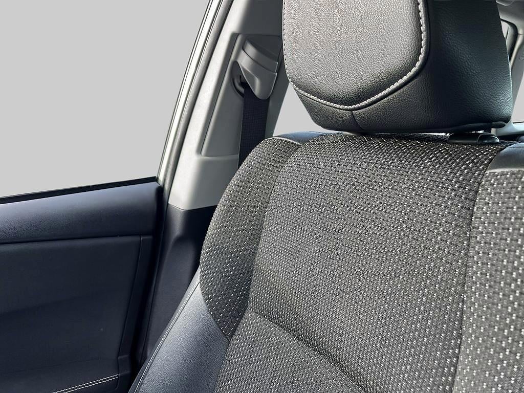 Toyota Auris 2013 - miniatyr 15