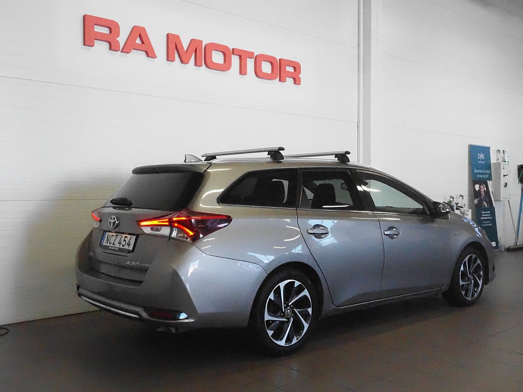 Toyota Auris Touring Sports Hybrid Active Plus 136hk | B-Kamera | 2016