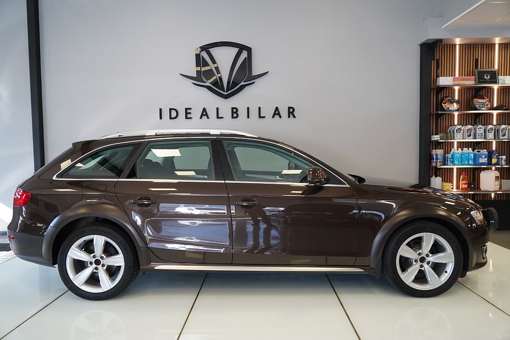 Audi A4 2015 - miniatyr 2