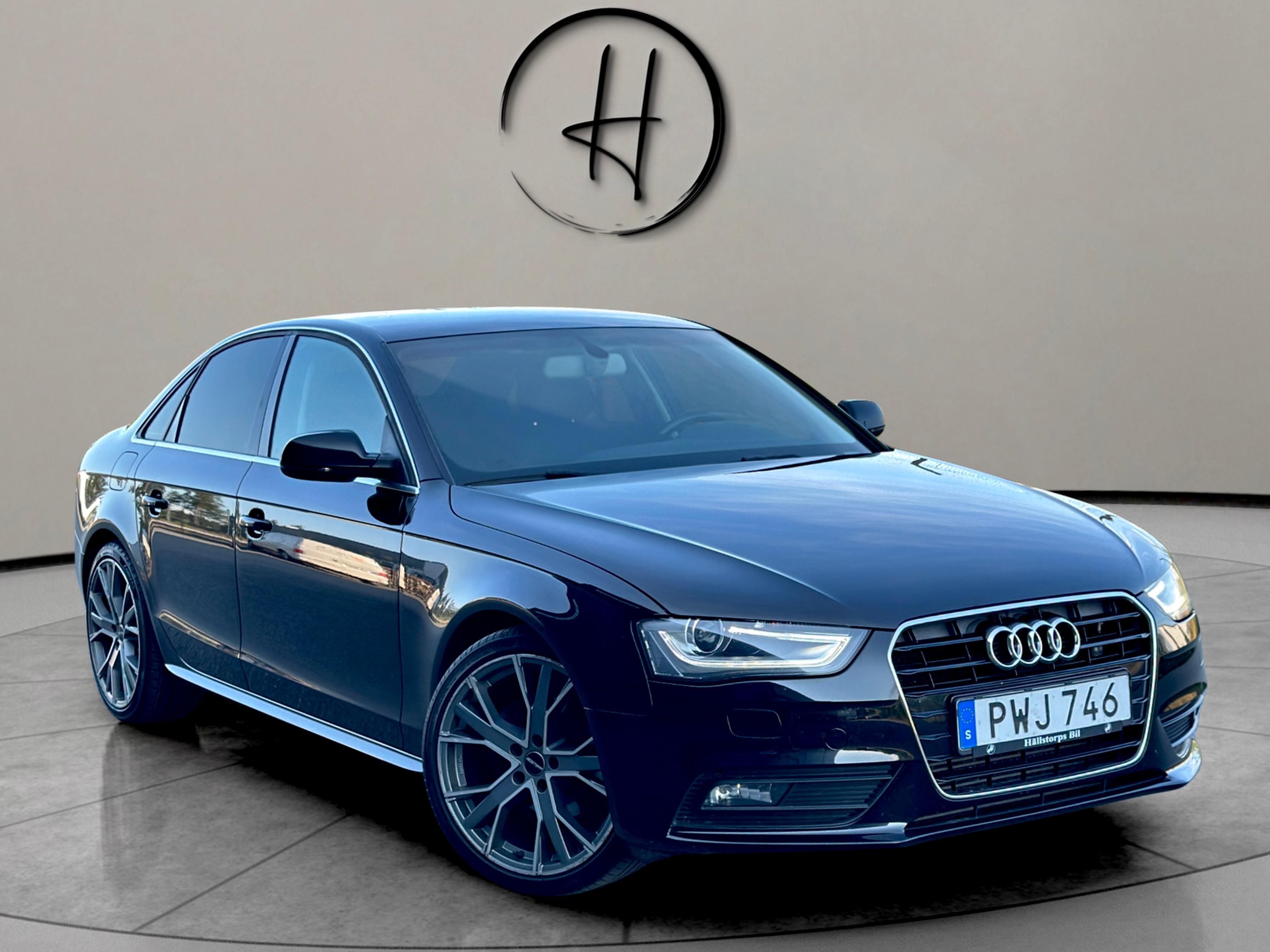 Audi A4 2,0TDI Sedan Sportstolar 2014, bild 2/44