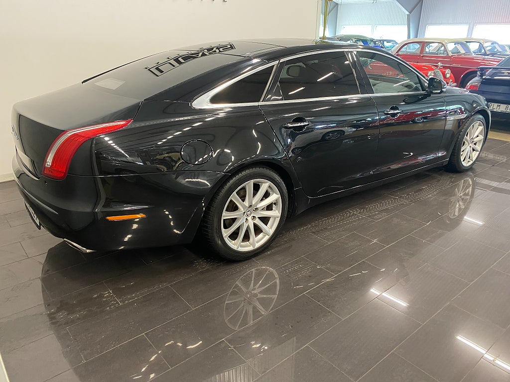 Jaguar XJ 2010 - miniatyr 4