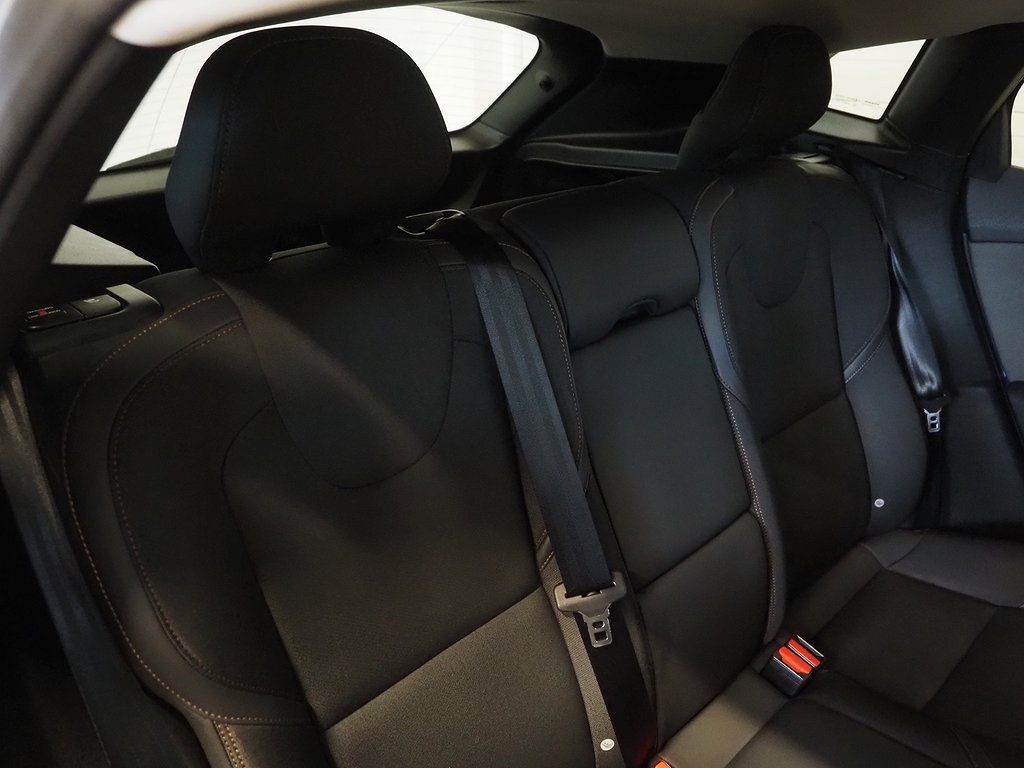 Volvo V40 Cross Country D3 Geartronic Momentum D-Värm P-Sen 2015