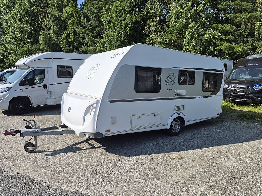 Knaus 450 FU Sport fint skick, fransk säng, mover