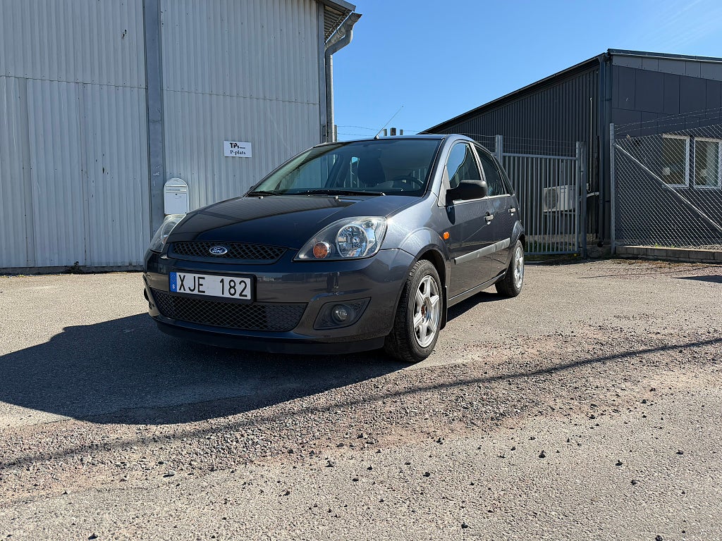 Ford Fiesta 5-dörrar 1.4 Euro 4 , Ny Besiktigad!