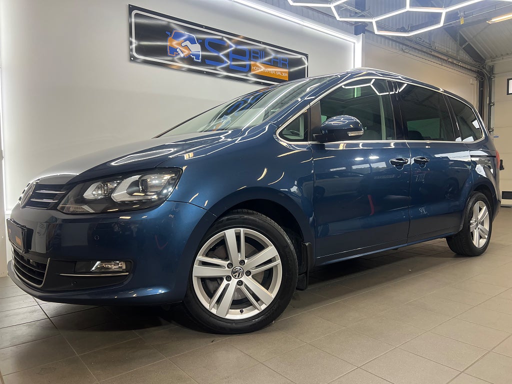 Volkswagen Sharan 6-sätes 2.0 TDI 4Motion DSG 184hk Premium Pano Kamera