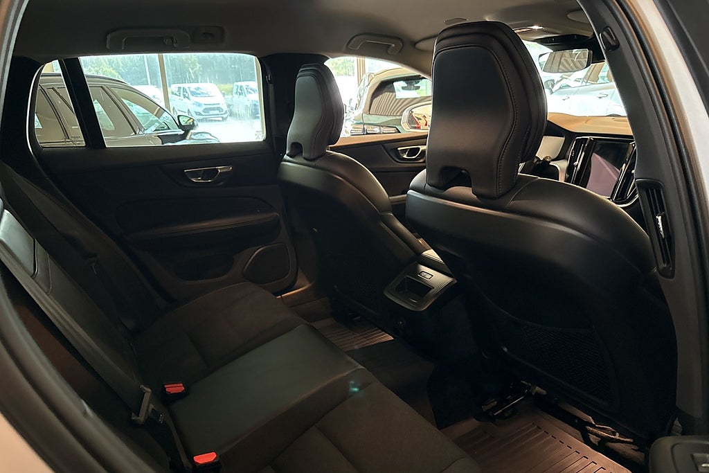 Volvo V60 Cross Country D4 AWD Geartronic Advanced SE II Kamera Drag Värmamare miniatyr 16