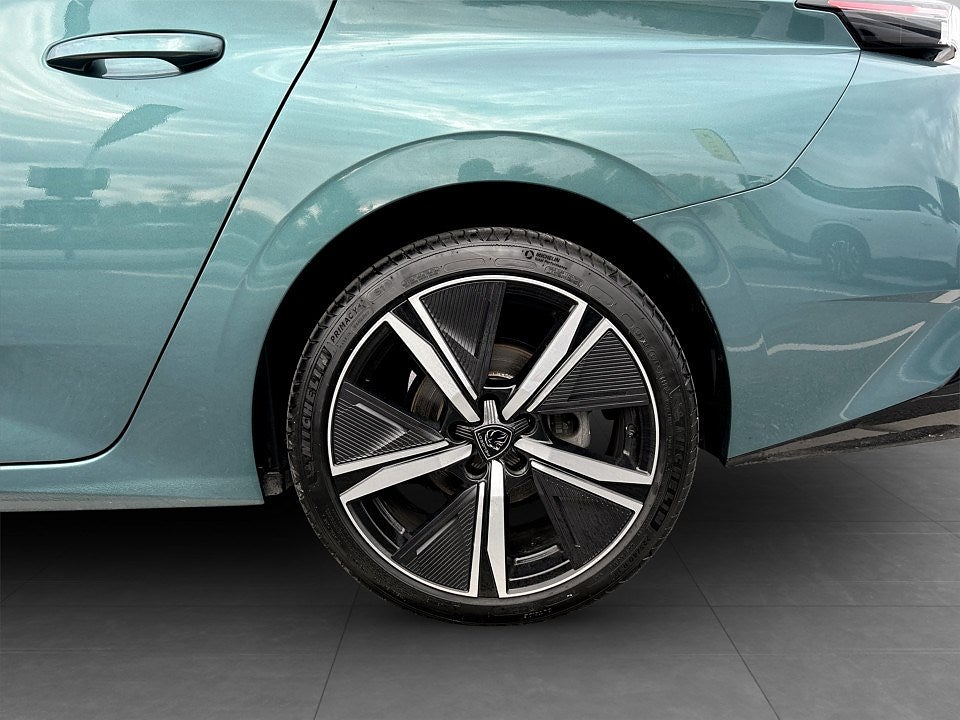 Bild på Peugeot 308 SW GT 1.2 PT 130hk Aut - M-VÄRME MED KUPEFLÄKT