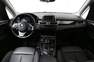 Minibuss BMW 218i 9 av 26
