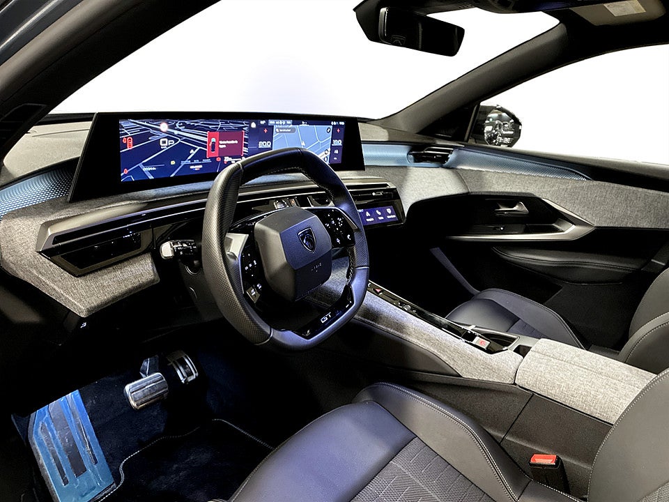 Bild på Peugeot 5008 GT Hybrid 145hk Aut 7-SITS B-KAMERA CARPLAY