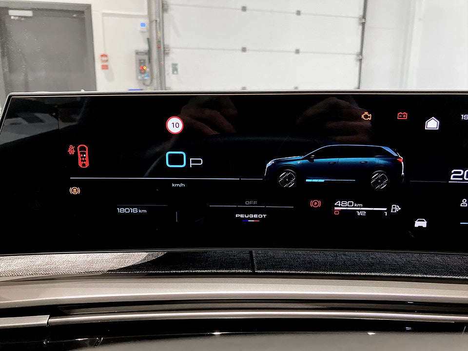 Bild på Peugeot 5008 GT Hybrid 145hk Aut 7-SITS B-KAMERA CARPLAY