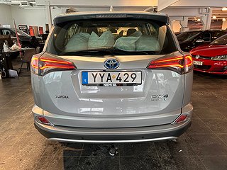 Toyota RAV4 Hybrid 2.5 AWD Automat Active Dragkrok/Kamera