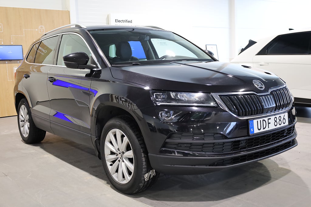 Skoda Karoq 2.0 TDI 4x4 Aut Style Drag Värmare Navi Kamera