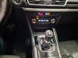 Mazda 3 Sport 2.0 SKYACTIV-G Vision Euro 5 — bild 8 av 10