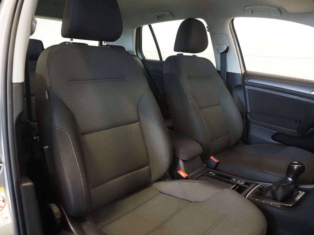 Volkswagen Golf 1.0 TSI Carplay Adaptiv farthållare 110hk 2018