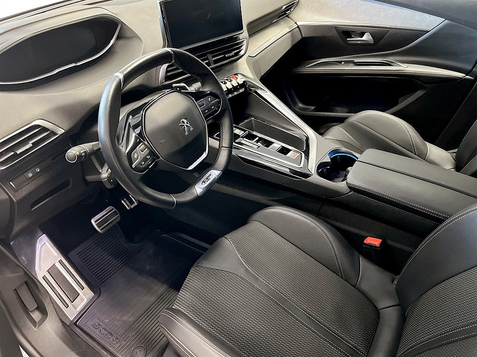 Bild på Peugeot 5008 GT 1.2 PT 130hk Aut - 7-SITS,B-KAMERA,CARPLAY