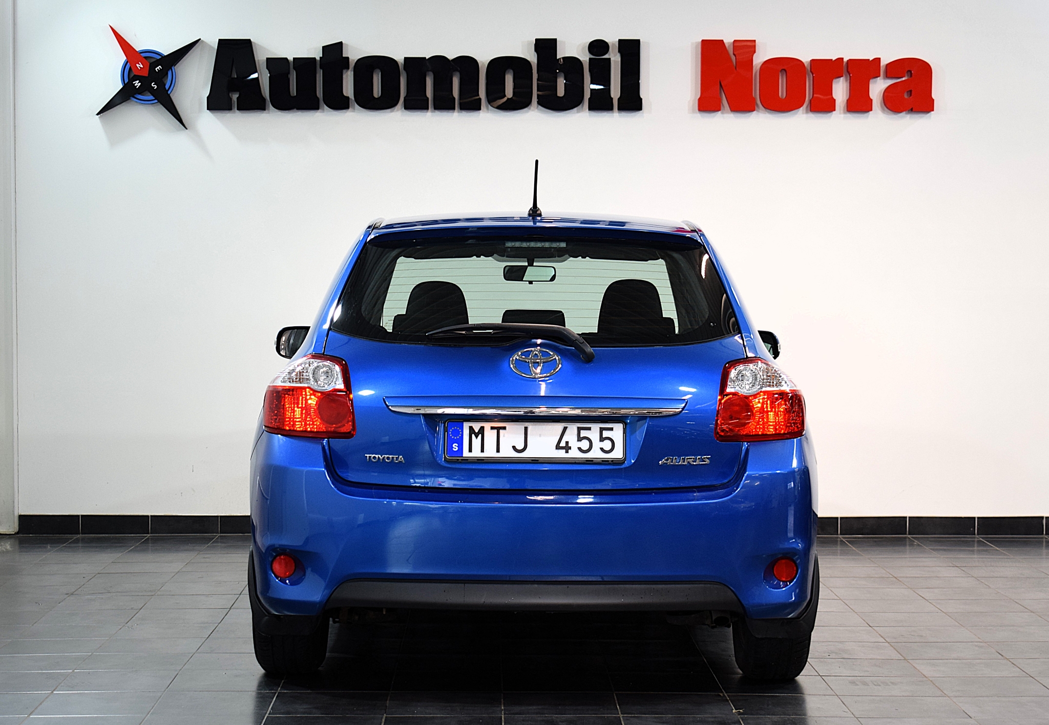 Toyota Auris 2012, bild 5/10