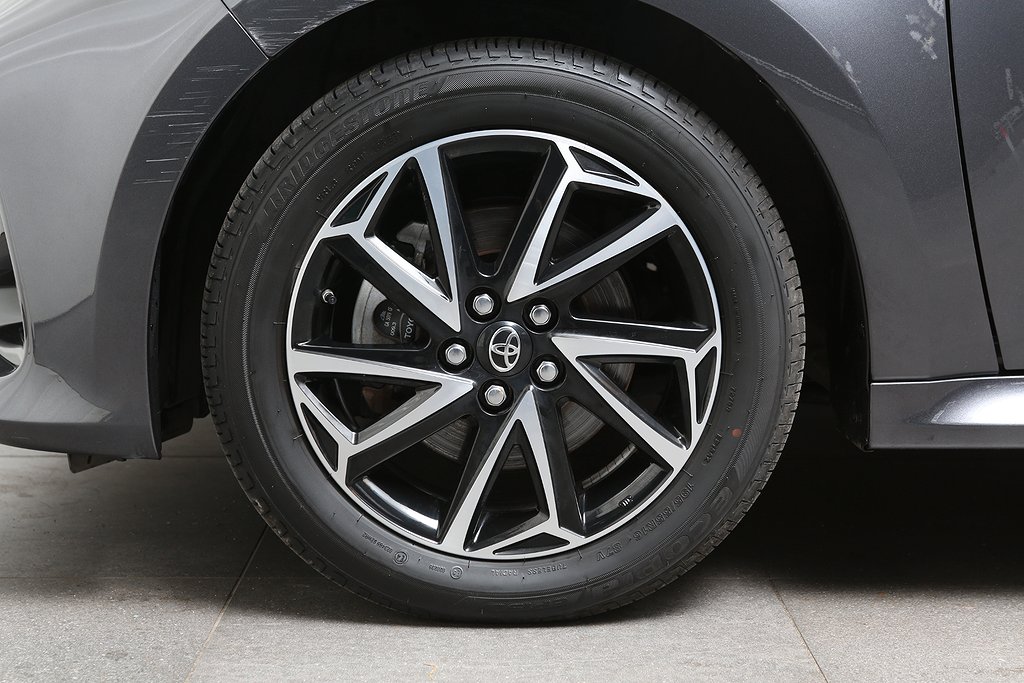 Toyota Yaris 1,5 VVT-i Hybrid CVT Active Plus 5D 2023