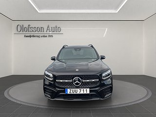 SUV Mercedes-Benz GLB 7 av 8