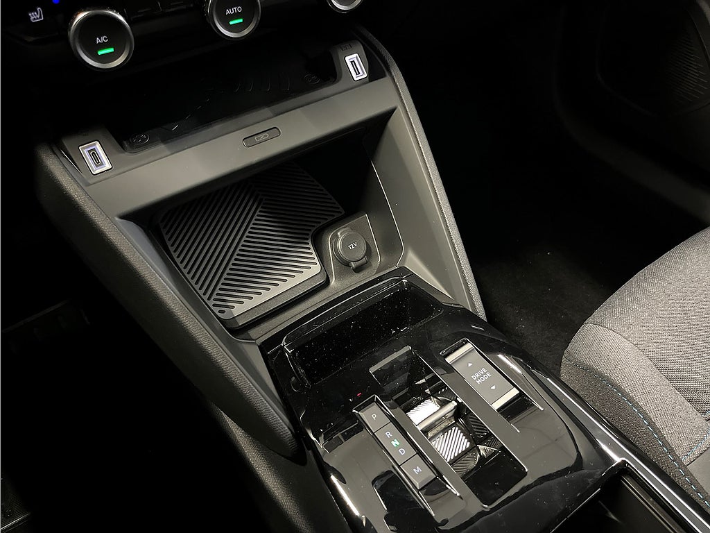 Bild på Citroën C4 X Shine PureTech 130hk Aut - PRIVATLEASING