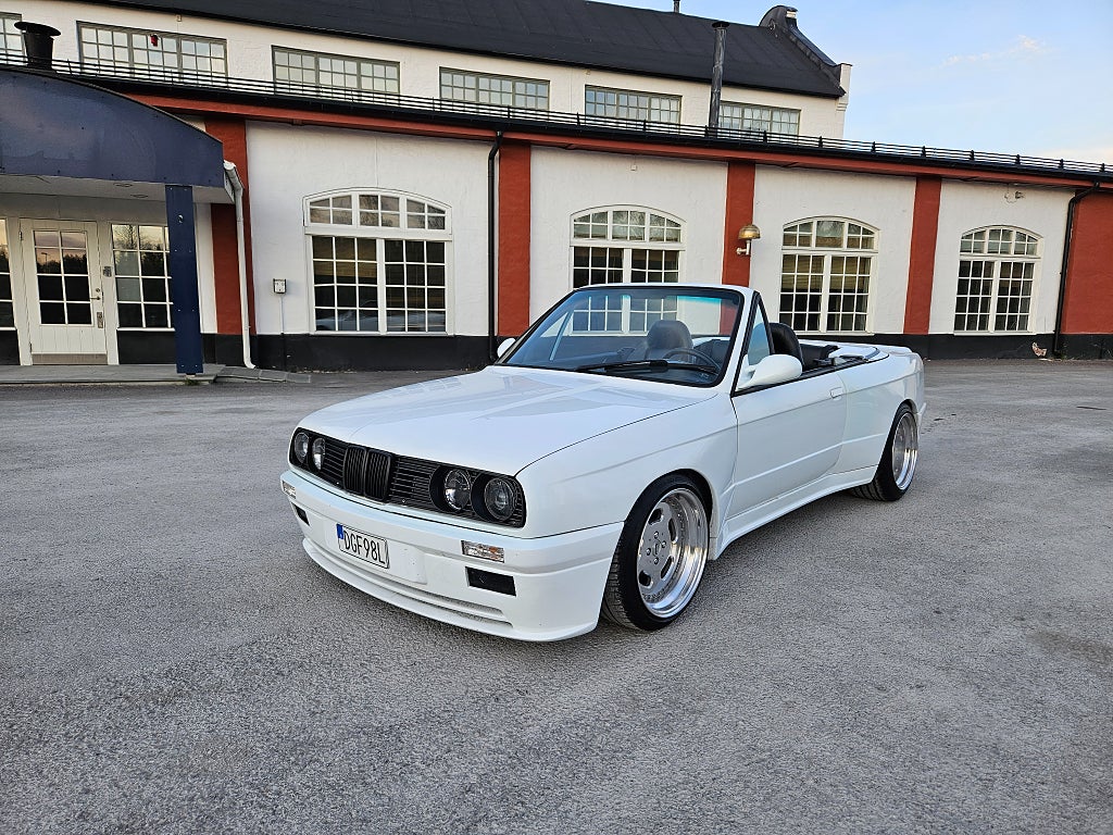 BMW 325 i Convertible(m3 options)