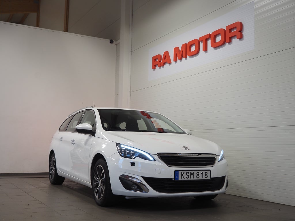 Peugeot 308 SW 1.2 130hk Allure Automat Drag PDC Keyless 2015