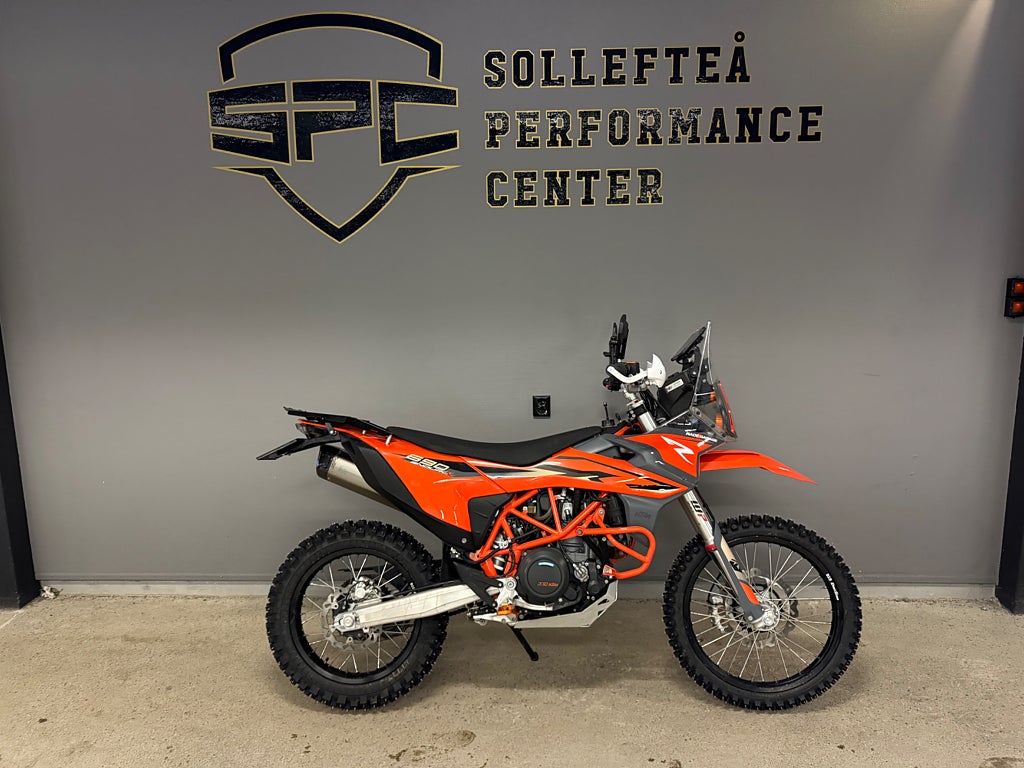 KTM 690 R Enduro / Rally / Akrapovic / extra tank