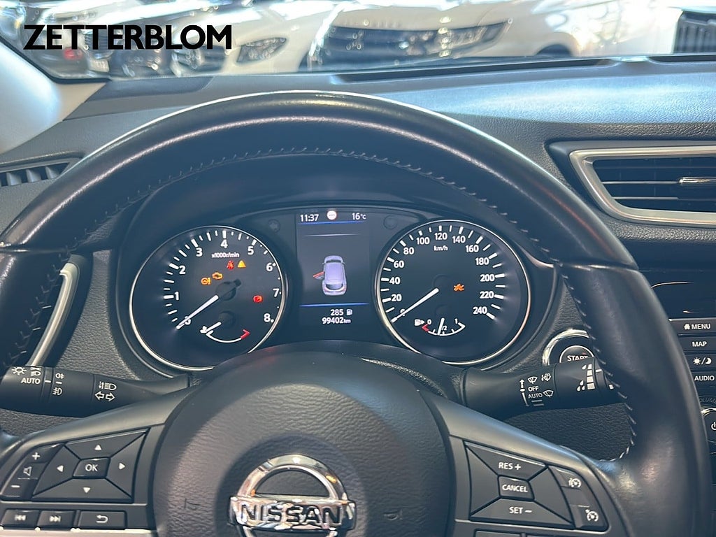 SUV Nissan Qashqai 11 av 17