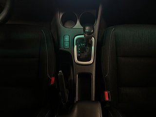 Toyota Hilux Dubbelhytt 2.4 AWD Hero MOMS/Drag/M-värm/Kamera